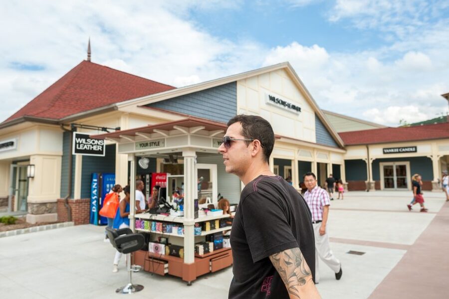 NYC: Woodbury Common Premium Outlets Shopping Trip - Why This NYC to Woodbury Common Trip Makes Sense