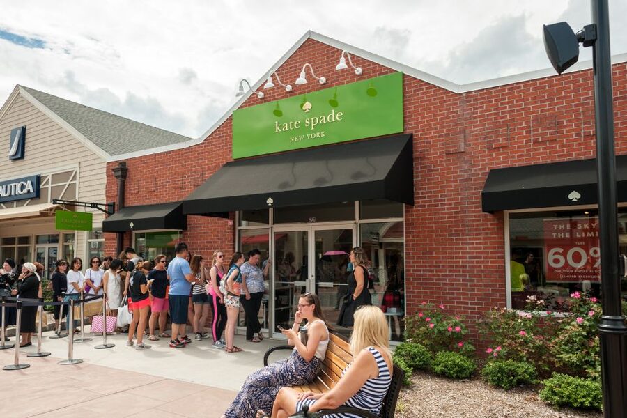 NYC: Woodbury Common Premium Outlets Shopping Trip - What You Get for $47: Value Without the Guesswork