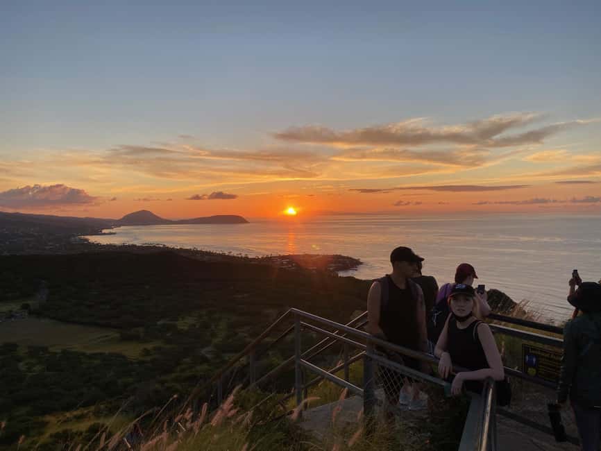 Oahu: Diamond Head Hike with Roundtrip Transportation - The hike itself, pace, and how crowded it feels