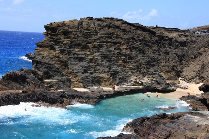 Oahu: Grand Tour Around Island 16 Locations plus Snorkeling - Banzai Pipeline, Sunset Beach, Waimea Bay, and the wave-measuring reality