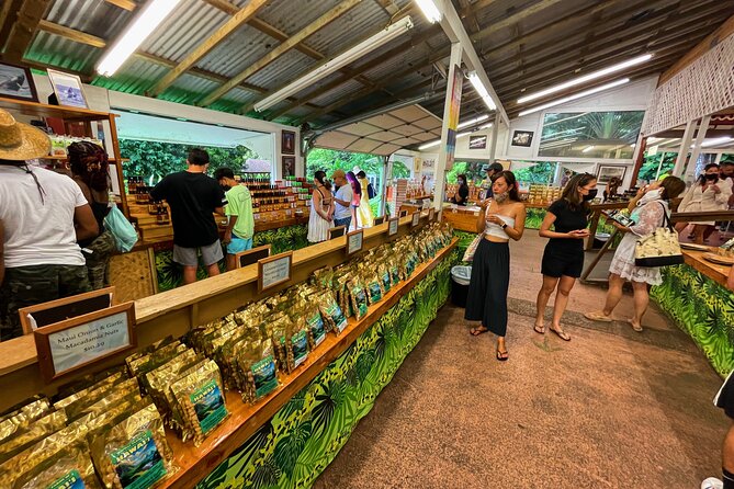 Oahu Island Experience feat the North Shore (Small Group Tour) - Roadside farm stand time: fruit snacks and quick souvenirs