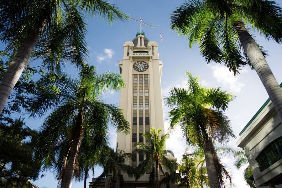 Oahu: Ka Moana Luau Dinner and Show at Aloha Tower - Price and value at $135 per person, what you’re really buying