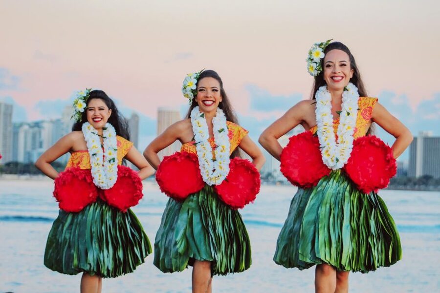 Oahu: Ka Moana Luau Dinner and Show at Aloha Tower - Ka Moana Luau at Aloha Tower, a real Honolulu setting