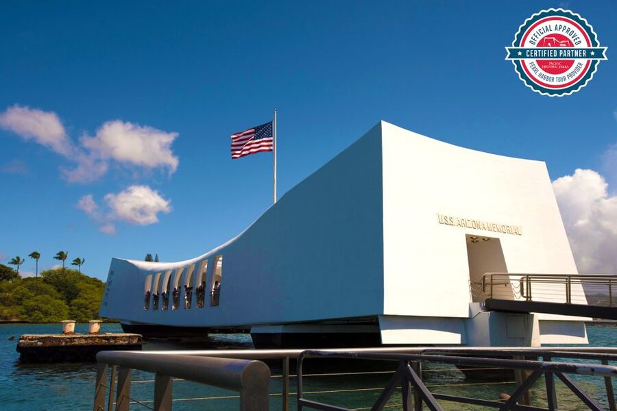 Oahu: Pearl Harbor, Arizona Memorial & Honolulu City Tour - Waikiki pickup to Pearl Harbor, the day runs on a schedule