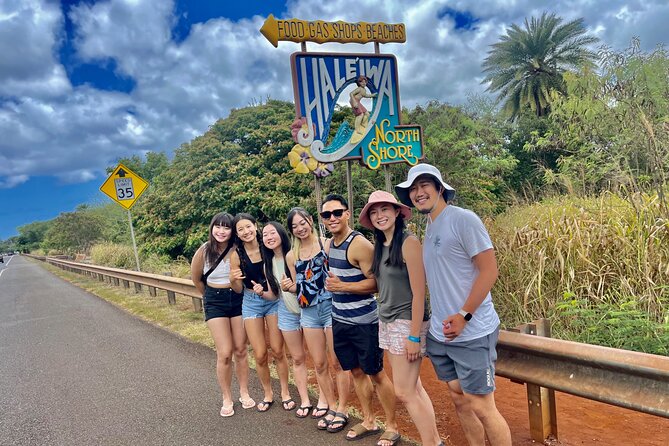 Oahu: Roundtrip Shuttle From Waikiki to Dole Plantation & Haleiwa - North Shore Macadamia Nut Company, 15 Minutes That Matter