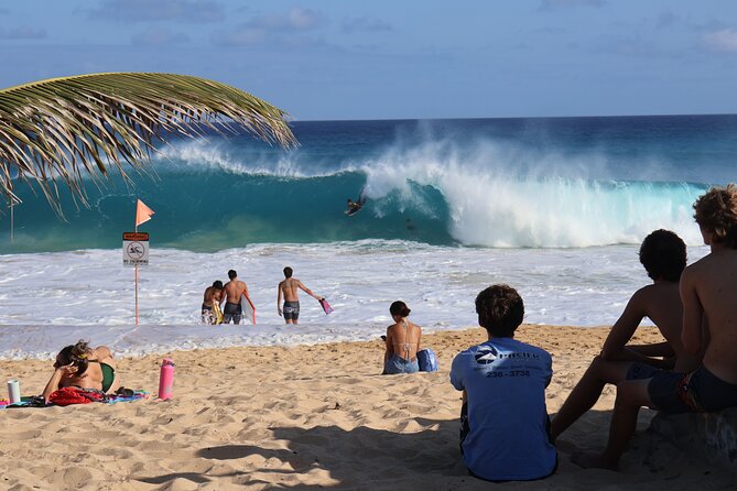 Oahu's Stunning Views: Half-Day Scenic Tour with 7 Lookouts - Diamond Head Beach Park: sea views, surfers, and a classic photo angle