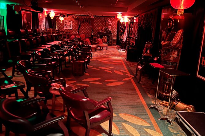 Oahu: The Magical Mystery Show! at Hilton Waikiki Beach Hotel - Value check: $99 for 2 hours of close-up magic, drinks, and valet