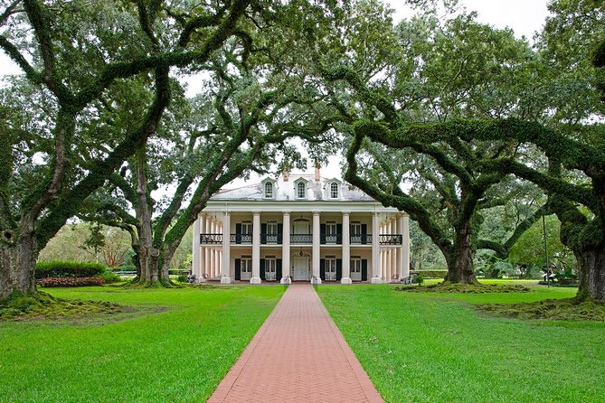 Oak Alley and Laura Plantation Tour with Transportation from New Orleans - Key highlights in plain English
