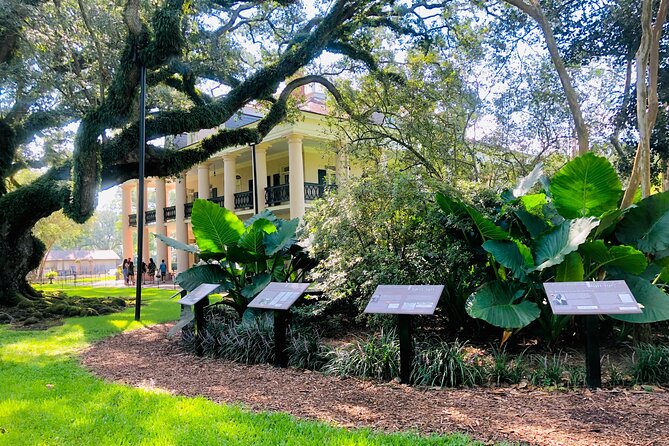 Oak Alley Plantation Tour with Transportation from New Orleans - The road stops that add context: lagoon, spillway, and sugar plantations