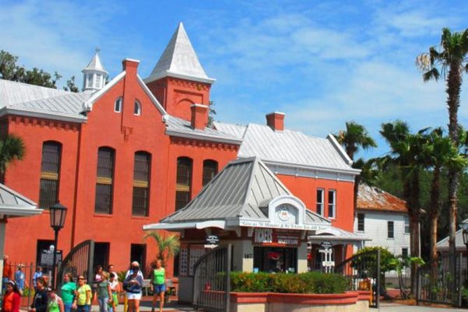 Old Jail Museum Tour in St. Augustine - The Guide Factor: Humor, Interaction, and Character Work