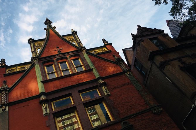 Old Louisville Ghost Tour as Recommended by The New York Times @ 4th and Ormsby - Key things you will like about this Old Louisville Ghost Tour