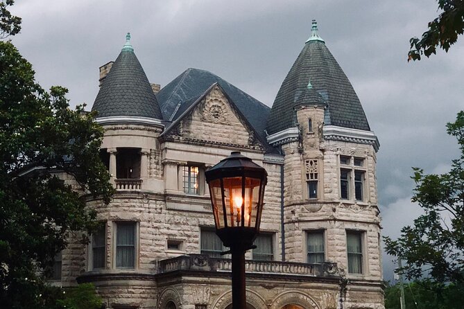 Old Louisville Ghost Tour as Recommended by The New York Times @ 4th and Ormsby - Old Louisville after dark, and why this tour works
