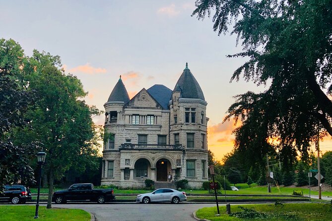 Old Louisville Ghost Tour as Recommended by The New York Times @ 4th and Ormsby - Timing, booking pace, and how to fit it into your evening