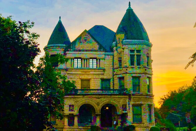Old Louisville Ghost Tour as Recommended by The New York Times @ 4th and Ormsby - Comfort tips so the night stays fun, not annoying