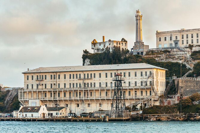One Day in San Francisco: Alcatraz, Muir Woods, and SF City Tour - SF drive highlights: North Beach, Chinatown, and Fisherman’s Wharf