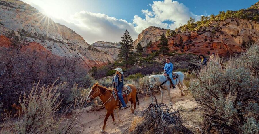 Orderville: East Zion Park White Mountain Horseback Tour - Key points that matter before you ride