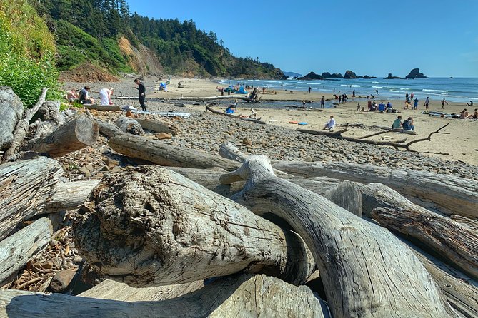 Oregon Coast Day Trip: Cannon Beach and Haystack Rock - Haystack Rock and tide pools: when low tide is on your side
