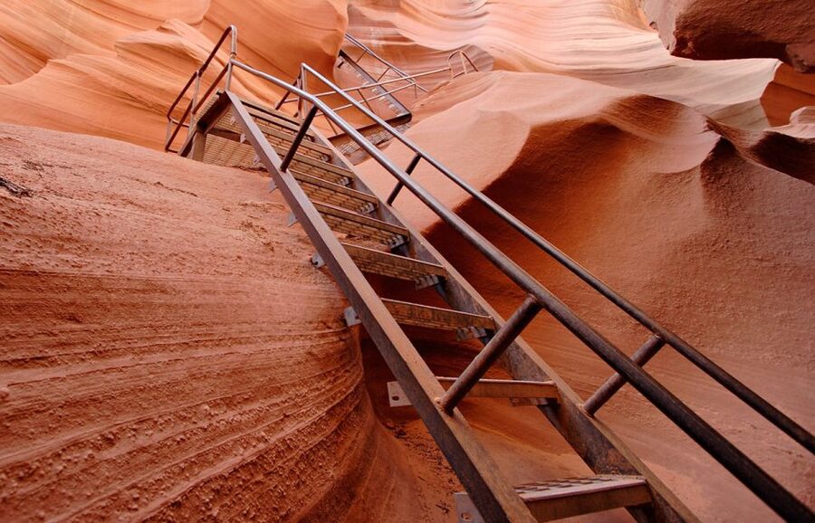 Page: Lower Antelope Canyon Ticket and Guided Hiking Tour - Bring this, skip that: what you need inside the canyon