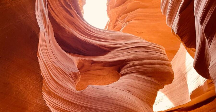 Page: Lower Antelope Canyon Tour with Trained Navajo Guide - Lower Antelope Canyon with a trained Navajo guide: why this tour hits