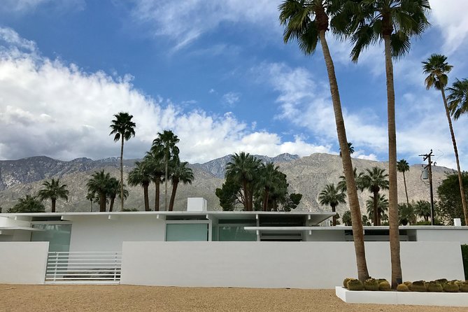 Palm Springs Modernism Architecture & History Bike Tour - Indian Canyons Golf Resort, 1960s vacation homes under mountain views