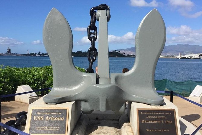 Pearl Harbor USS Arizona Memorial and Honolulu City Tour - Pearl Harbor Visitor Center: your orientation before the solemn part