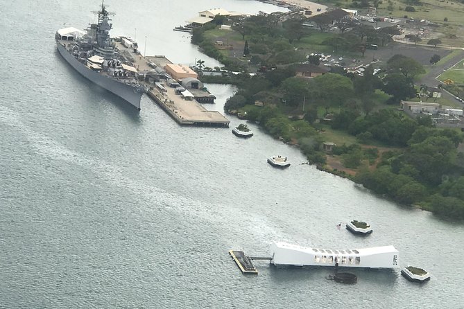 Pearl Harbor & USS Arizona Small-Group Tour [Early Access] - Downtown Honolulu after Pearl Harbor: a monarchy and memorials circuit
