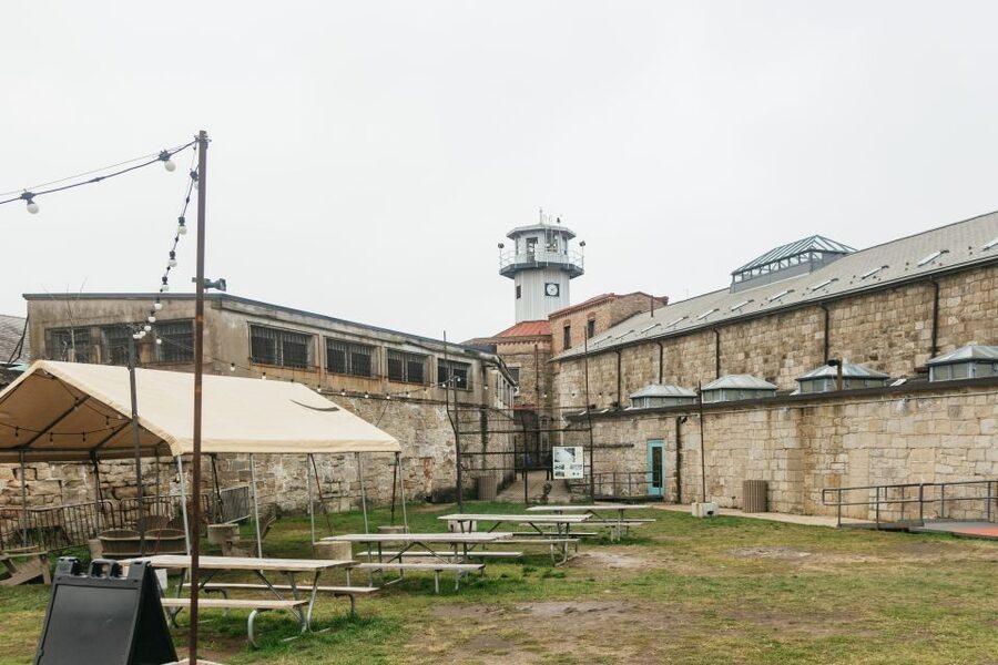 Philadelphia: Eastern State Penitentiary Admission - Audio stops and installations you should plan around