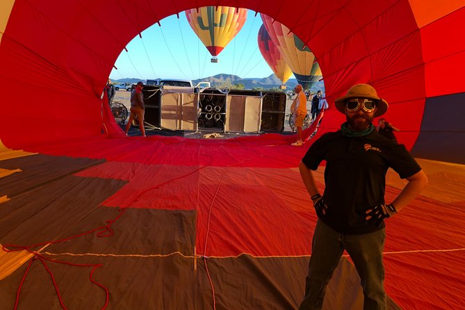 Phoenix area Hot Air Balloon Ride on the Largest Balloon in USA - The balloon inflation: the 11-story moment you cannot fake