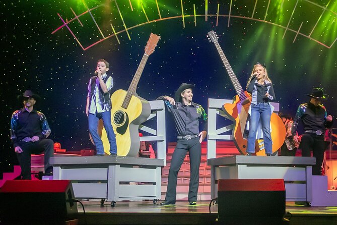 Pigeon Forge: Country Tonite Show Admission Ticket - Family Fit: Kids Under 12 Are Free, But Booking Still Matters