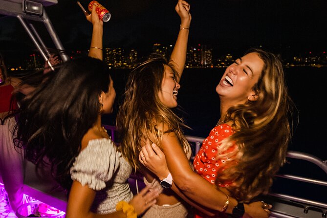 Premier Waikiki Sunset Party Cruise with Live DJ and Full Bar - The Full Bar Setup: One Drink Ticket Included, Then You Choose