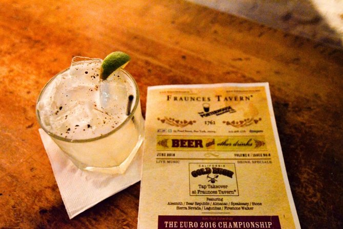 Private New York Tour: Footsteps of Alexander Hamilton - Stone Street and Fraunces Tavern: A Long Street Finish That Feels Like Nightfall