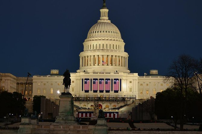 Private Night-Time Monuments Tour of DC for up to 10 Guests - Stop 2: White House photostop, plus what you get while driving