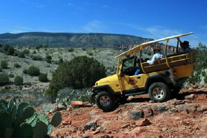 PRIVATE Sedona Jeep Tour 2-hour Lil' Rattler Off-Road - What To Wear And Bring So The Jeep Ride Feels Great