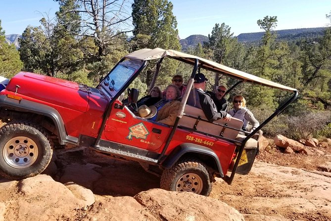 PRIVATE Sedona Jeep Tour 4X4 Climb - Colorado Plateau - Stop on the Mogollon Rim: Red Rocks, Canyon Air, and Big Photos