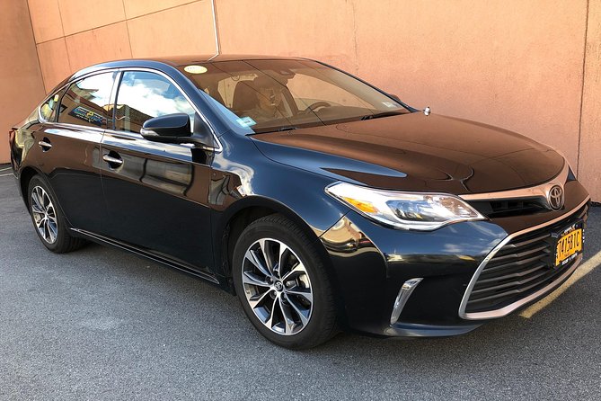 Private Transfer from Manhattan to NYC Airports (JFK/EWR/LGA) - Vehicle Size, Luggage Limits, and Comfort Reality