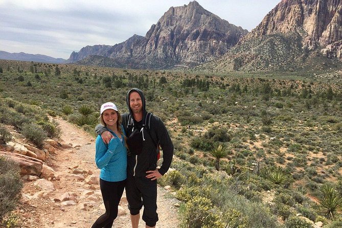 Red Rock Canyon Hike with Transport from Las Vegas - Photo Stops and Route Smarts, How Guides Turn “A Walk” Into a Better Canyon Visit