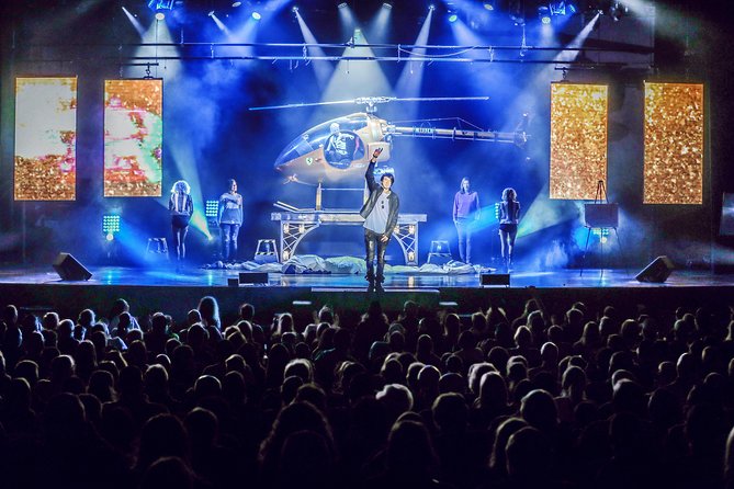 Reza Edge of Illusion Show in Branson - Comfort and logistics that actually help: concessions, crowd size, and timing