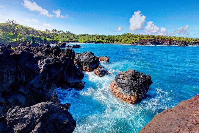 Road to Hana Adventure Maui Tour with Lunch - Lunch at Hana Farms: how the meal stop changes the whole day