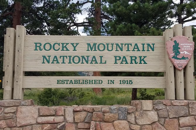 Rocky Mountain National Park and Estes Park Tour from Denver Winter and Spring - Horseshoe Park and Sheep Lakes: wildlife watching with river context