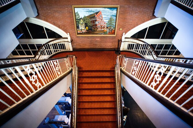 Ryman Auditorium Self-Guided Tour with Souvenir Photo Onstage - The Soul of Nashville show: effects, holograms, and big-name energy