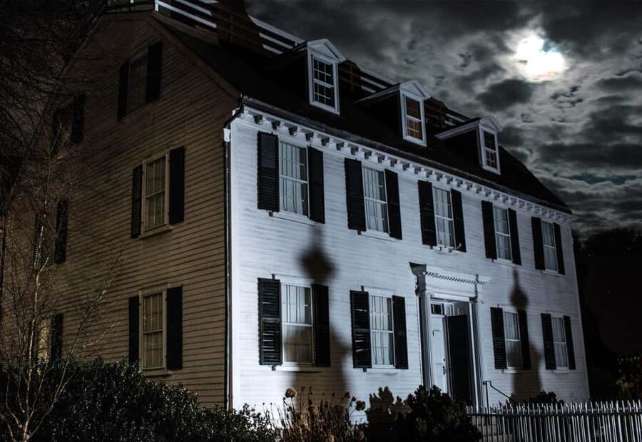 Salem: Boos and Brews Haunted Pub Crawl - Practical tips so your night stays fun, not stressful