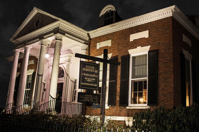 Salem Booze and Brews Haunted Pub Crawl by US Ghost Adventures - Tips to make your night smoother, especially if Salem is crowded