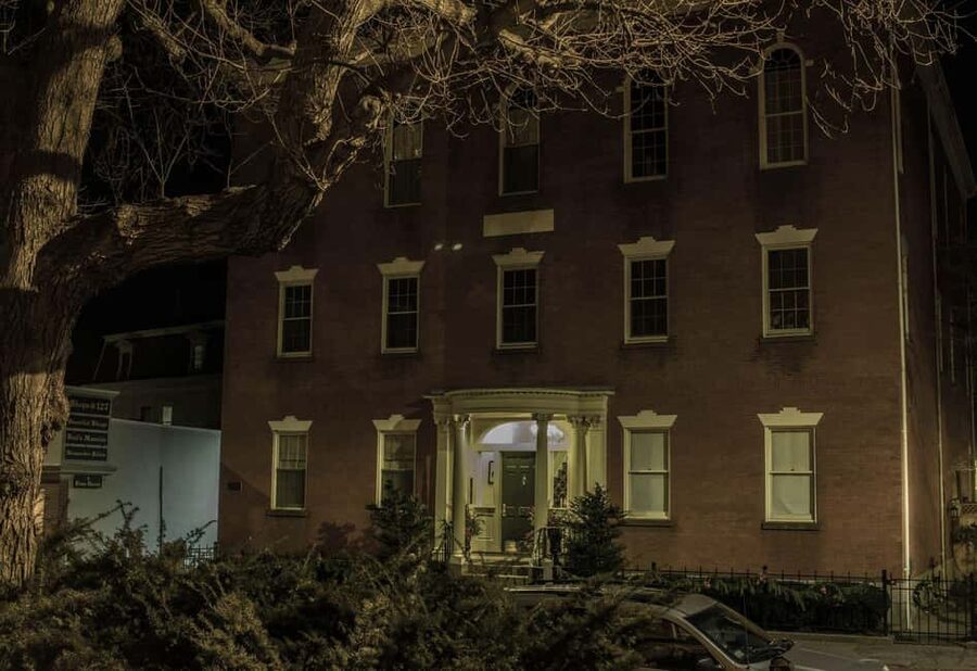 Salem Ghost Tours: Witches & Wicked Whispers - Guides you may hear about, and what that says about the experience