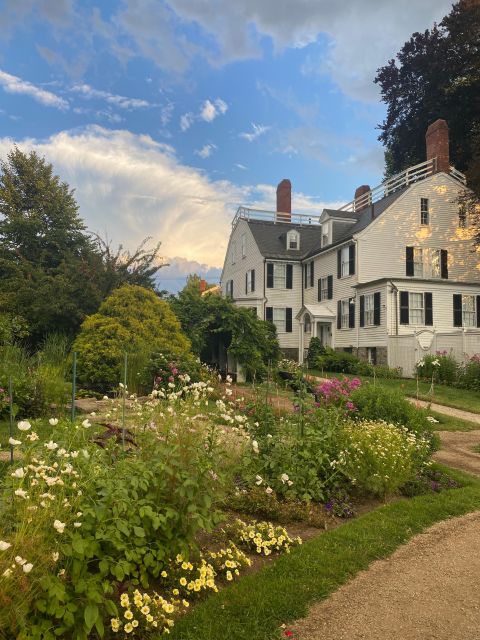 Salem, MA: History and Hauntings Guided Walking Tour - Meeting at Old Town Hall, then letting the story set the tempo