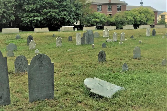 Salem's Best Ghost Tour - Price and what $30 gets you in Salem