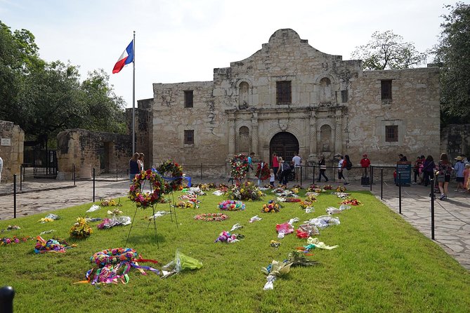 San Antonio Missions UNESCO World Heritage Sites Tour - Mission San Jose: baroque church details and a film that clears things up