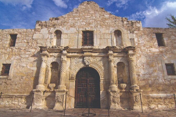San Antonio Premium City Tour with Alamo & River Walk Cruise - Downtown pickup, small van energy, and a guide who adapts