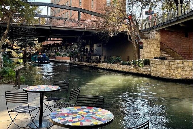 San Antonio Premium City Tour with Alamo & River Walk Cruise - The Alamo guided tour: courtyard storytelling and big-defense details