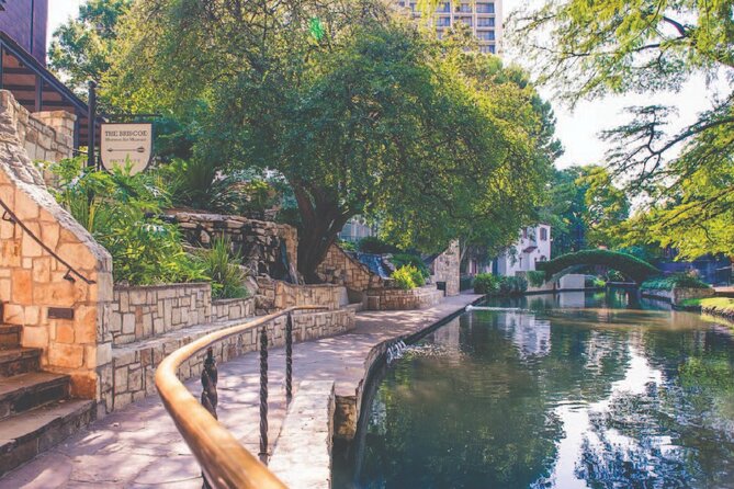 San Antonio Premium City Tour with Alamo & River Walk Cruise - Stop 1: San Antonio River Walk cruise, your 35-minute orientation