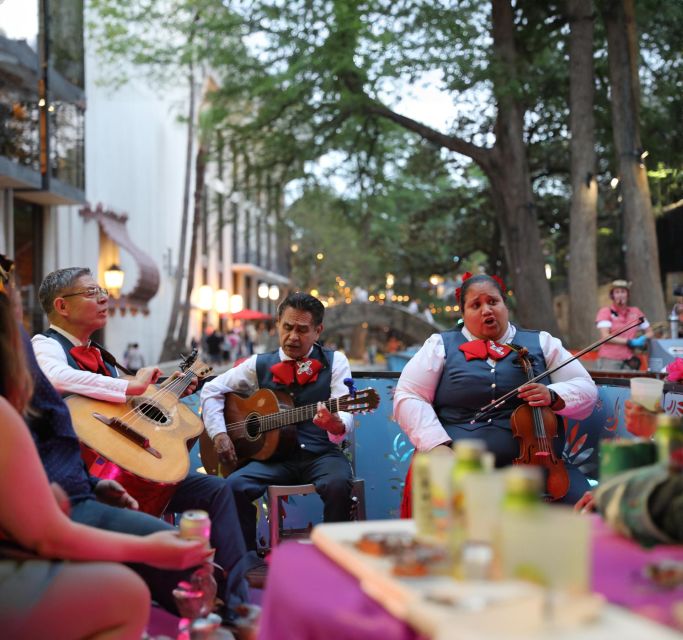 San Antonio: River Walk Cruise Ticket - Choosing the right dock: Historia, Rivercenter, or Aztec Theater